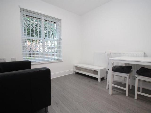 Apartment for rent in Highfields, Old Wharf