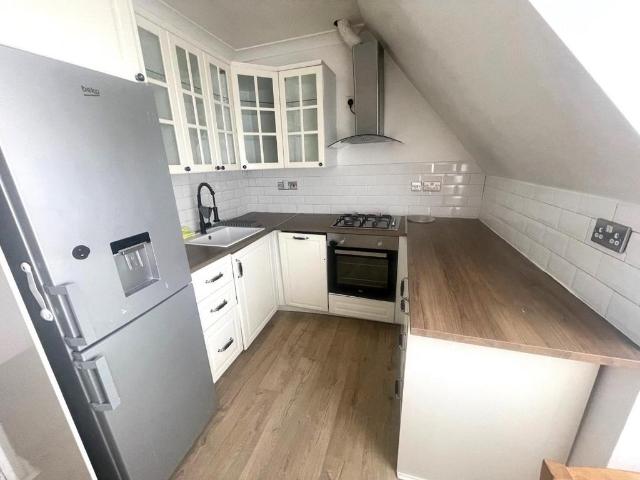 Flat for rent in Burnt Oak, Greater London