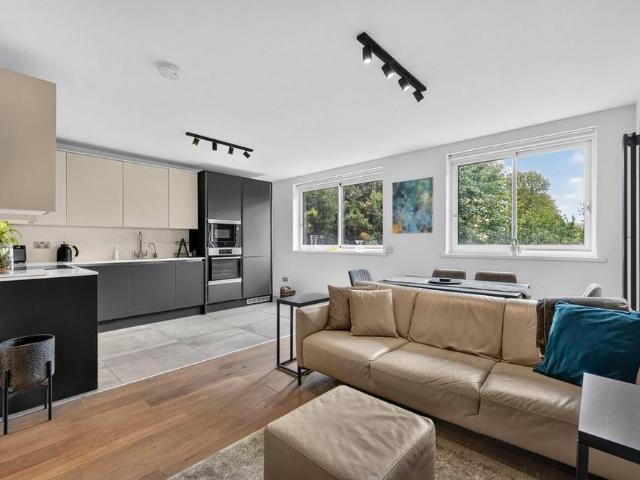 Apartment for rent in London Borough of Wandsworth, Greater London