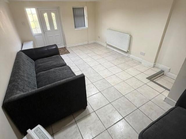 Apartment for rent in Crumpsall, Manchester