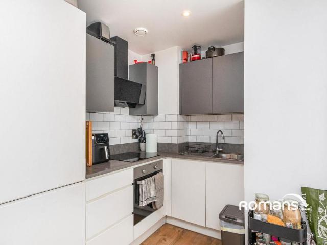 Flat for rent in Farnborough, Hampshire