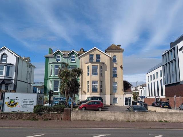 Flat for rent in Livermead
