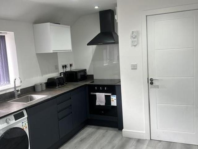 Flat for rent in Falcon Lodge, Wales