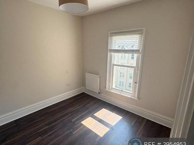 Apartment for rent in Calderstones