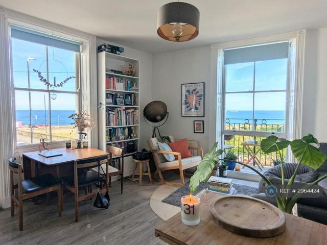 Flat for rent in Margate Old Town, Acol