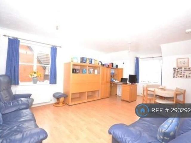 Apartment for rent in Whitley, Reading
