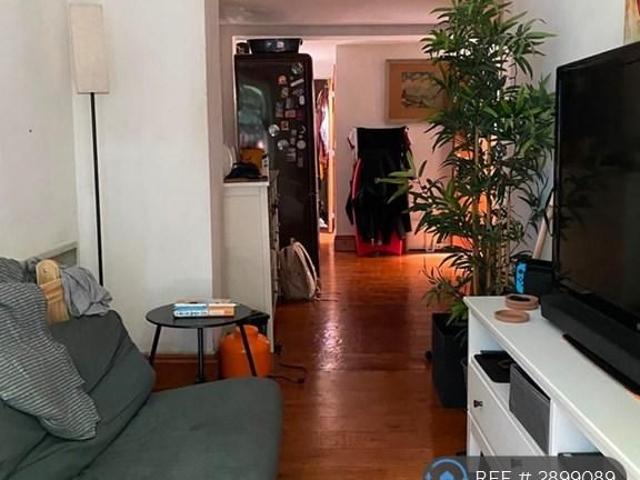 Apartment for rent in Chalk Farm, Greater London