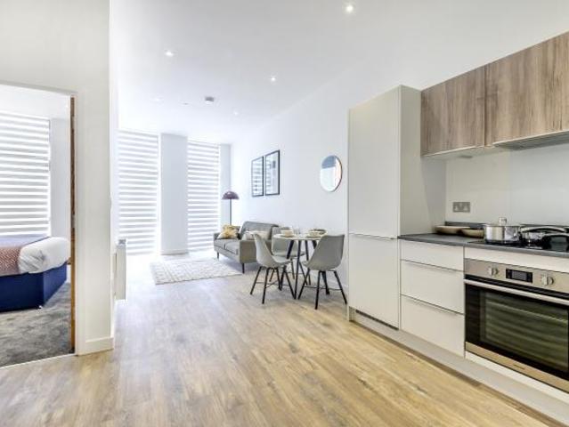 Flat for rent in Rodbourne, Swindon