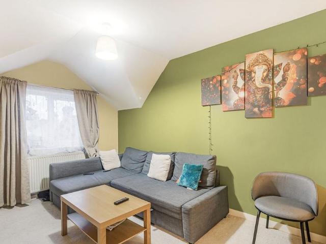 Apartment for rent in London Borough of Merton, Greater London