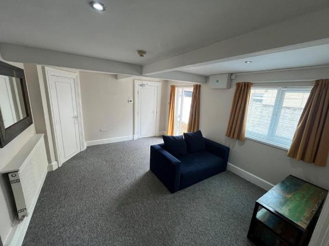 Apartment for rent in Plasnewydd, Cardiff