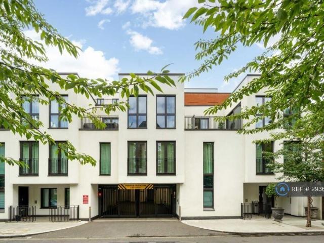 Flat for rent in St. John's Wood, Greater London