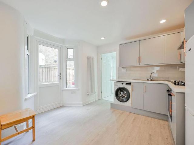 Apartment for rent in Leyton, Greater London