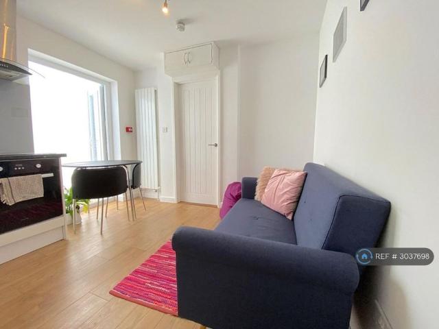 Apartment for rent in Trenance, Newquay