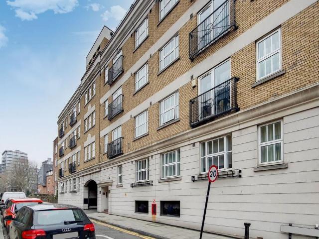 Flat for rent in Tower Liberty, Wapping