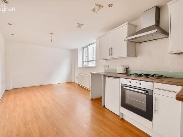 Flat for rent in Round Hill, Brighton & Hove