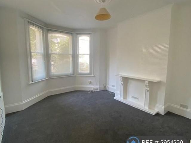Apartment for rent in Aldrington