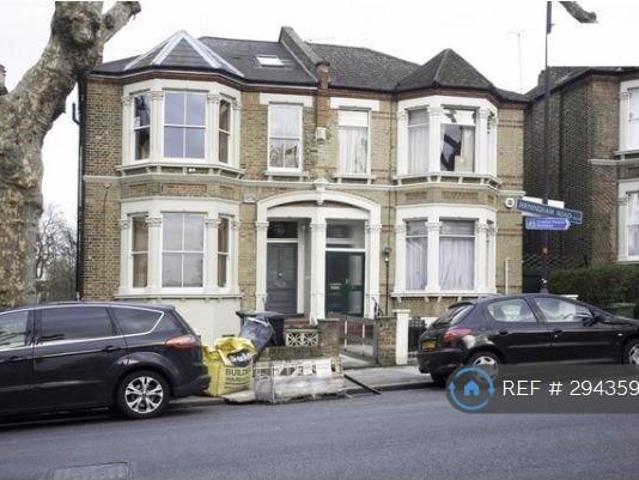 Flat for rent in London Borough of Lewisham, Greater London