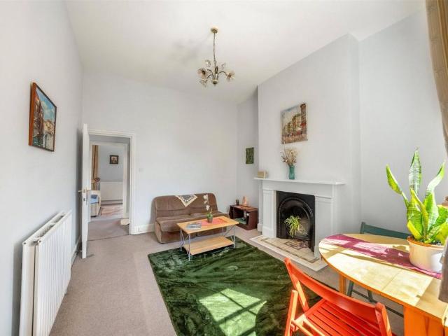 Apartment for rent in Kensal Town, Greater London