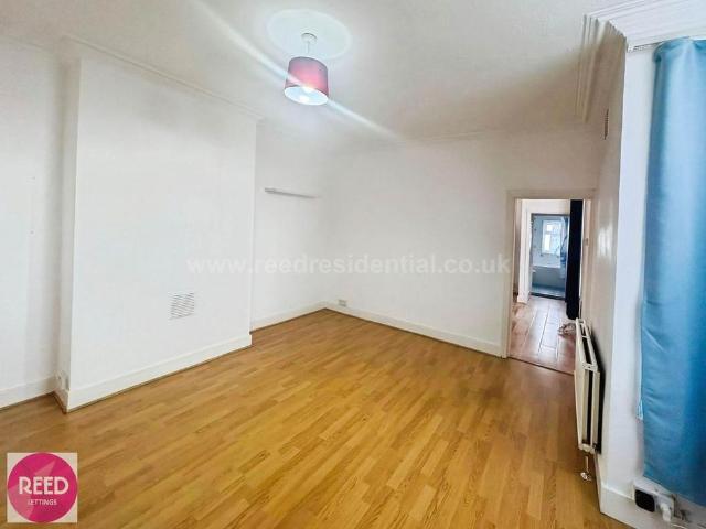 Apartment for rent in Kursaal Estate, Alton Barnes