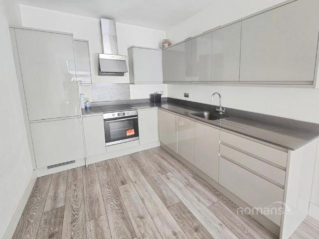 Flat for rent in Slough
