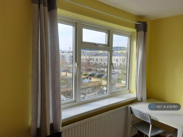 Apartment for rent in East Twerton, Dulcote