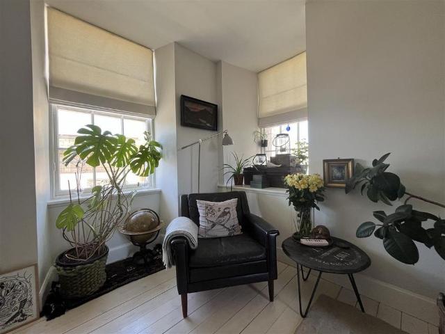 Apartment for rent in Bridgend, Moneydie
