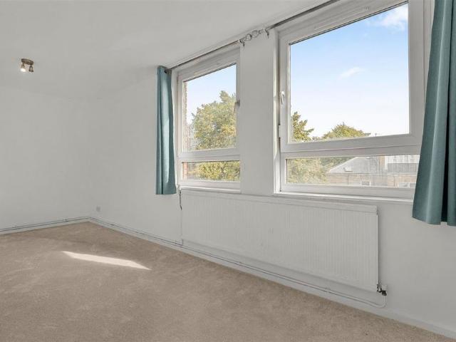 Apartment for rent in London Borough of Hammersmith and Fulham, Greater London