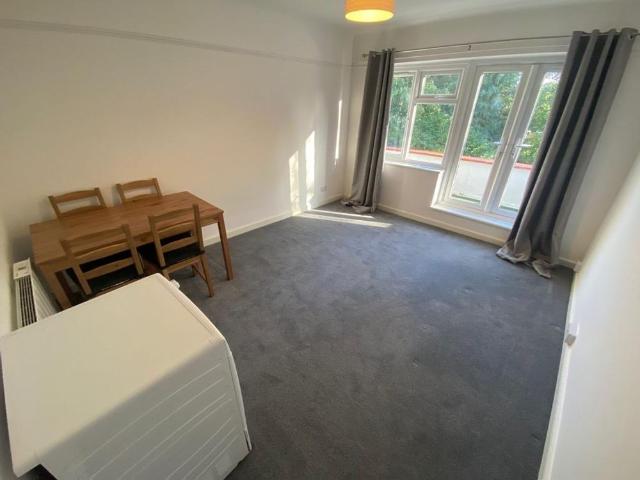 Apartment for rent in The Polygon, City Of Southampton