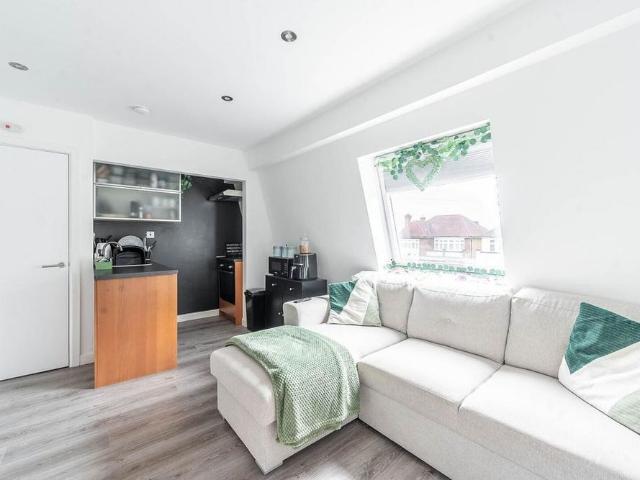 Apartment for rent in Preston, Greater London