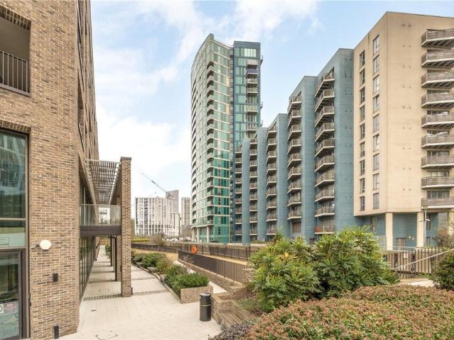 Flat for rent in Stratford Marsh, Greater London