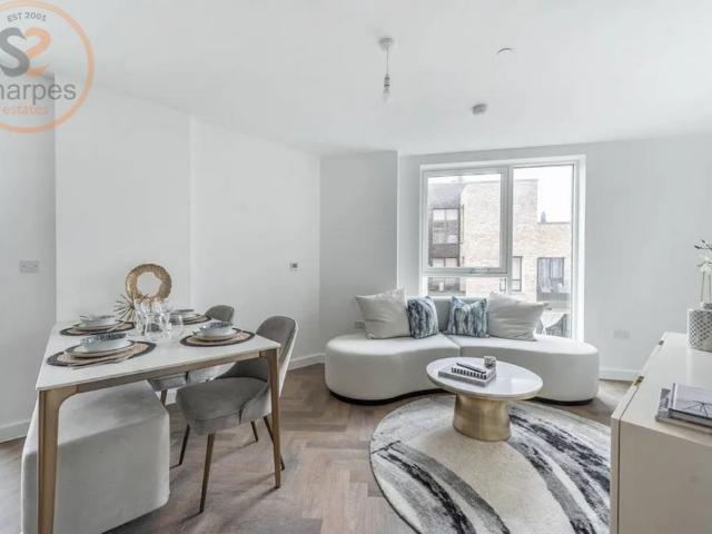 Flat for rent in New Malden, Isle Of Man