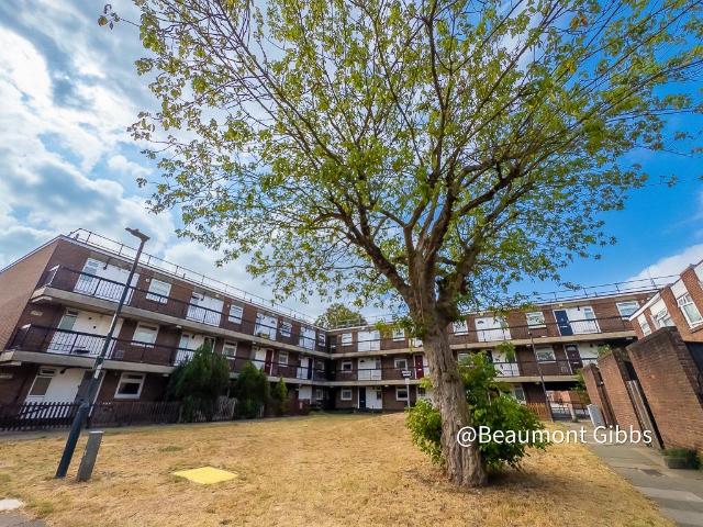 Flat for rent in Glyndon, Plumstead