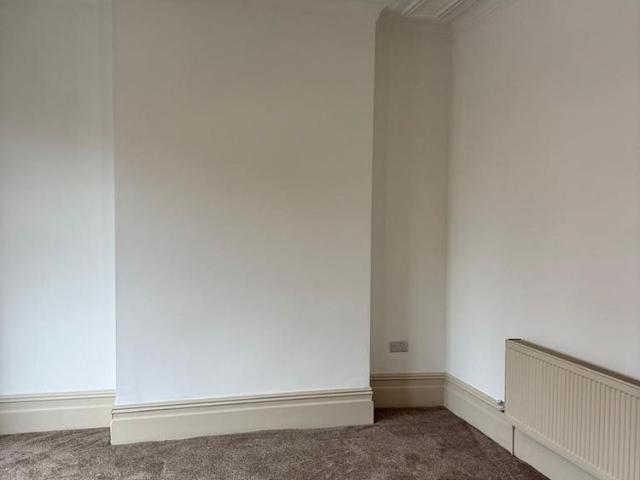 Apartment for rent in Queenstown, Blackpool