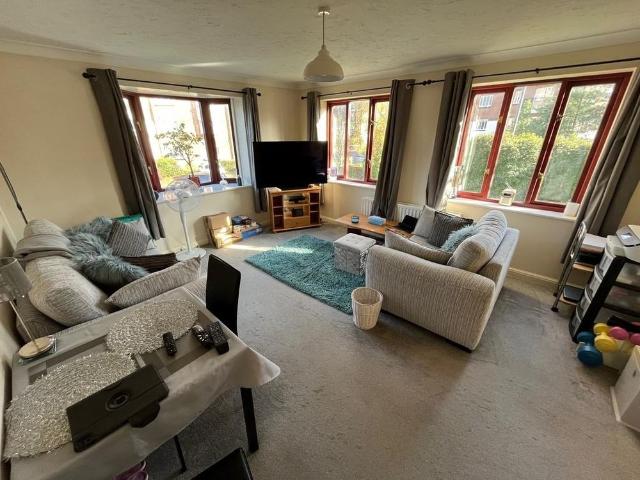 Apartment for rent in Red Hill, Surrey