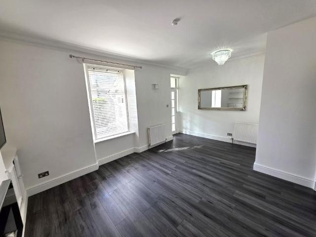 Apartment for rent in Ballindoch, Scotland