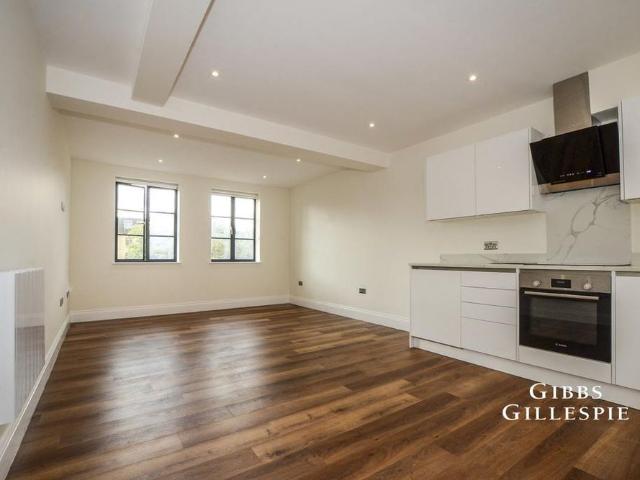 Apartment for rent in The Cedars Estate, Three Rivers