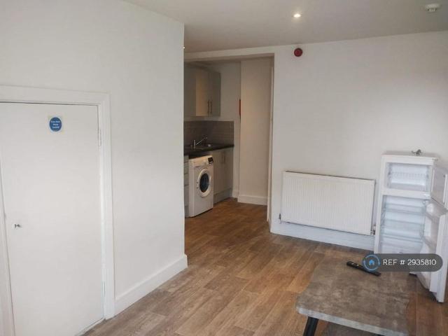 Apartment for rent in Mount Pleasant, Nangreaves