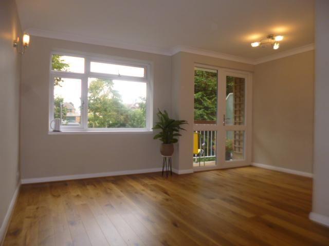 Apartment for rent in Watford Heath, Watford