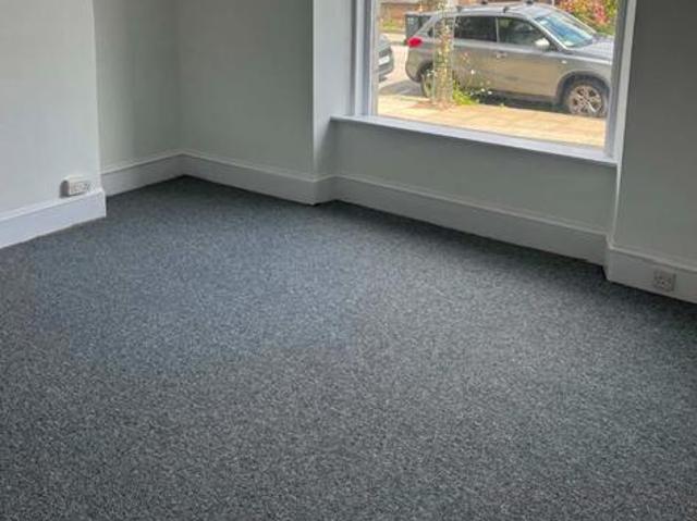Flat for rent in Sunnybank, Ballindoch