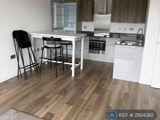 Flat for rent in East Greenwich, Isle Of Man