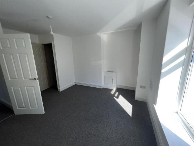Apartment for rent in Pentre