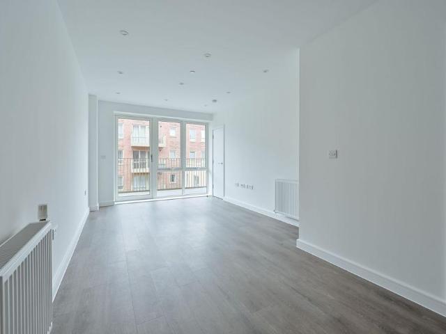 Flat for rent in Watford Rural, Batchworth