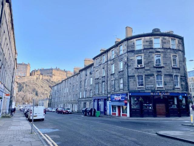 Flat for rent in Lauriston, Scotland