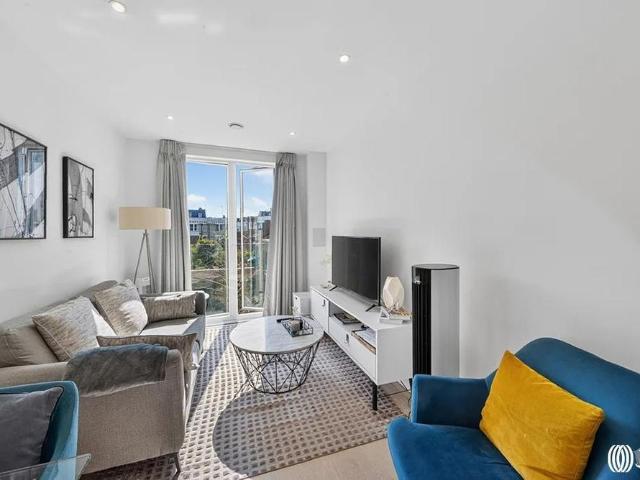 Apartment for rent in London Borough of Hammersmith and Fulham, Greater London