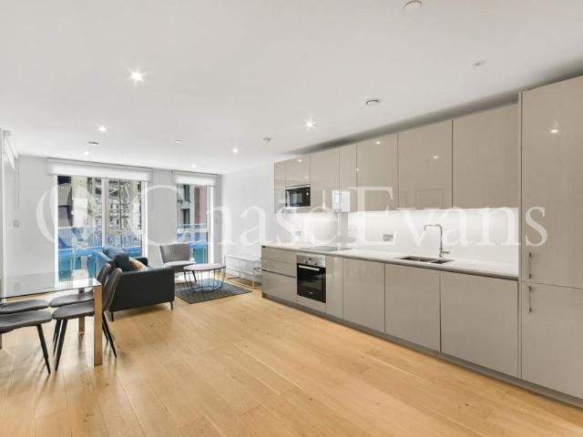 Flat for rent in Elephant and Castle, Greater London