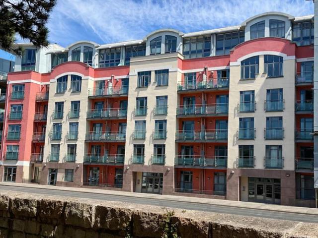 Flat for rent in St Helier, Greater London