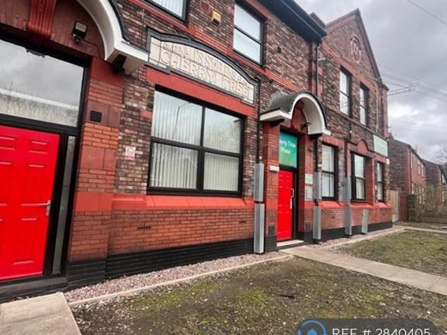 Flat for rent in New Bold, St Helens