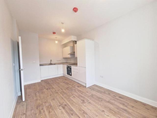 Apartment for rent in Middle Deal, Ash