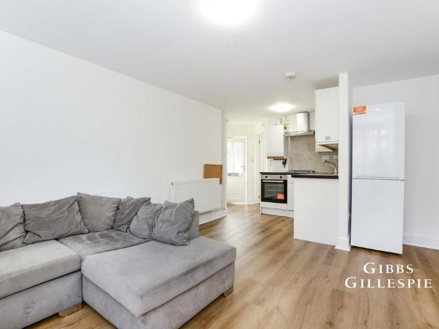 Flat for rent in North Watford