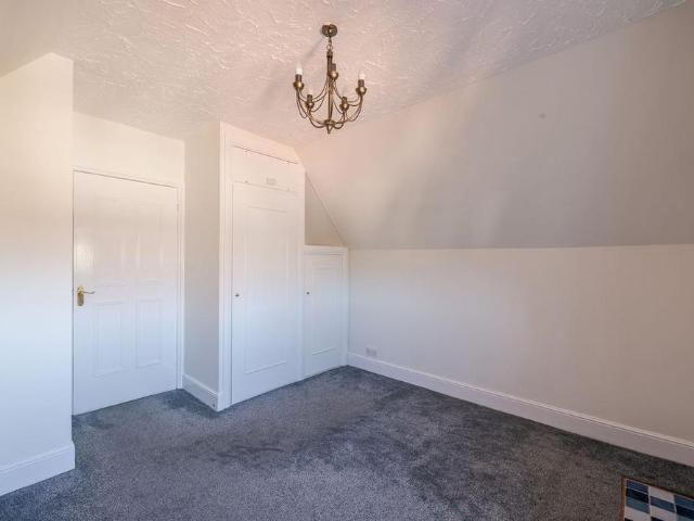 Apartment for rent in Red Hill, Surrey